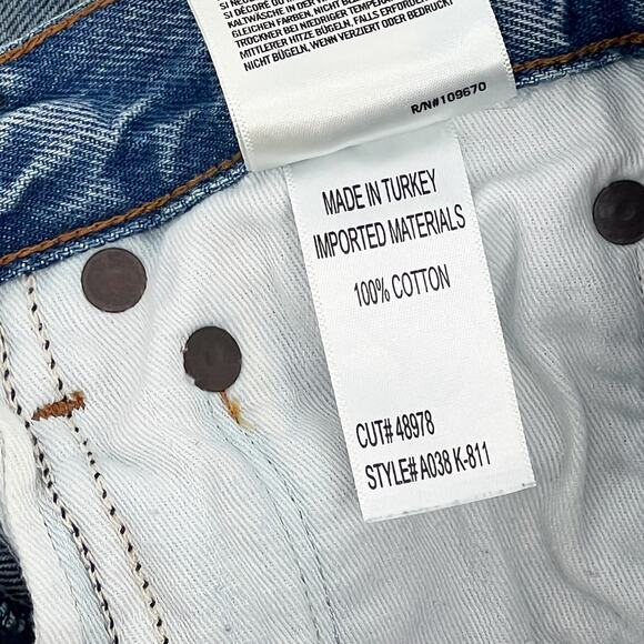 AGOLDE Jaden Cut Off Denim Shorts Women’s 25 Surreal Light Wash Distressed - Picture 4 of 5